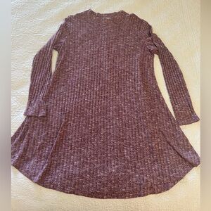 Jodifl Maroon Long Sleeve Knit Tunic. Size Large.